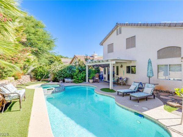 253 Camelback Ridge Avenue , Henderson, NV 89012