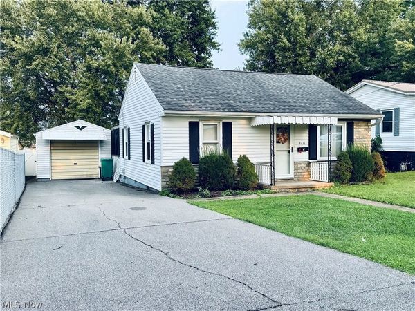 2411 Pennsylvania Avenue, Parkersburg, WV 26101