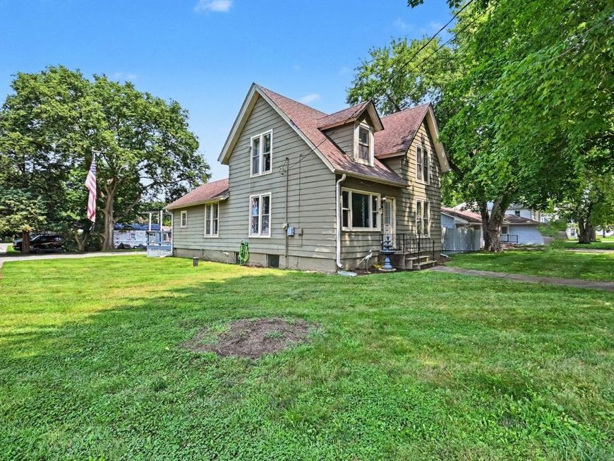 Main Photo