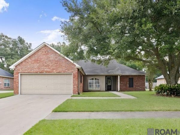 17204 Fountainbleau Dr, Prairieville, LA 70769