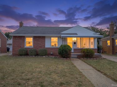 28740 Edward Street, Roseville, Mi 48066