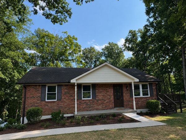 5913 Huffman Rd , Goodlettsville, TN 37072