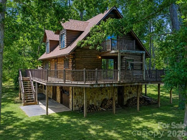 270 Dana Road, Green Mountain, NC 28740