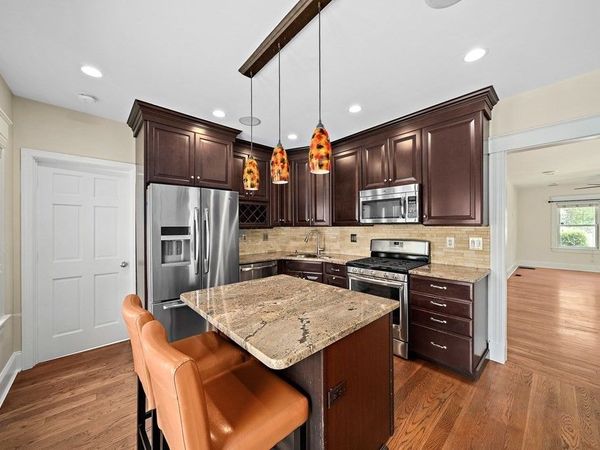15 Avalon, Unit 1, Milton, MA 02186