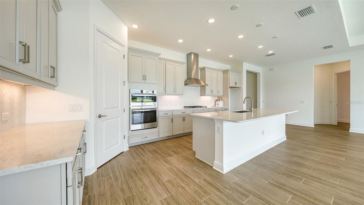 4420 Water Landing Way , Parrish, FL 34219 Photo