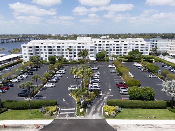 2840 S Ocean Boulevard, Unit 517, Palm Beach, FL 33480