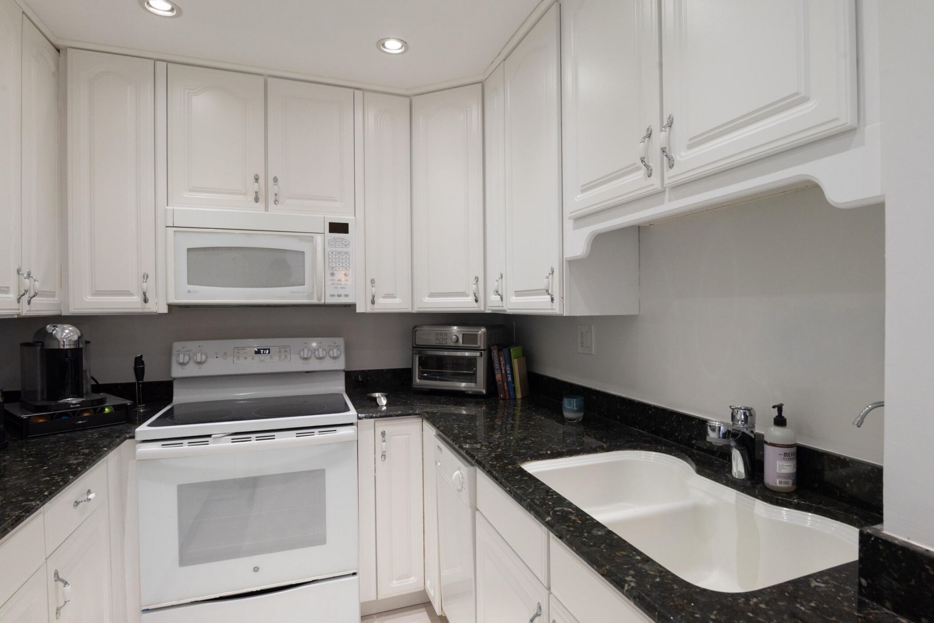 2840 S Ocean Boulevard, Unit 517, Palm Beach, FL 33480 Photo