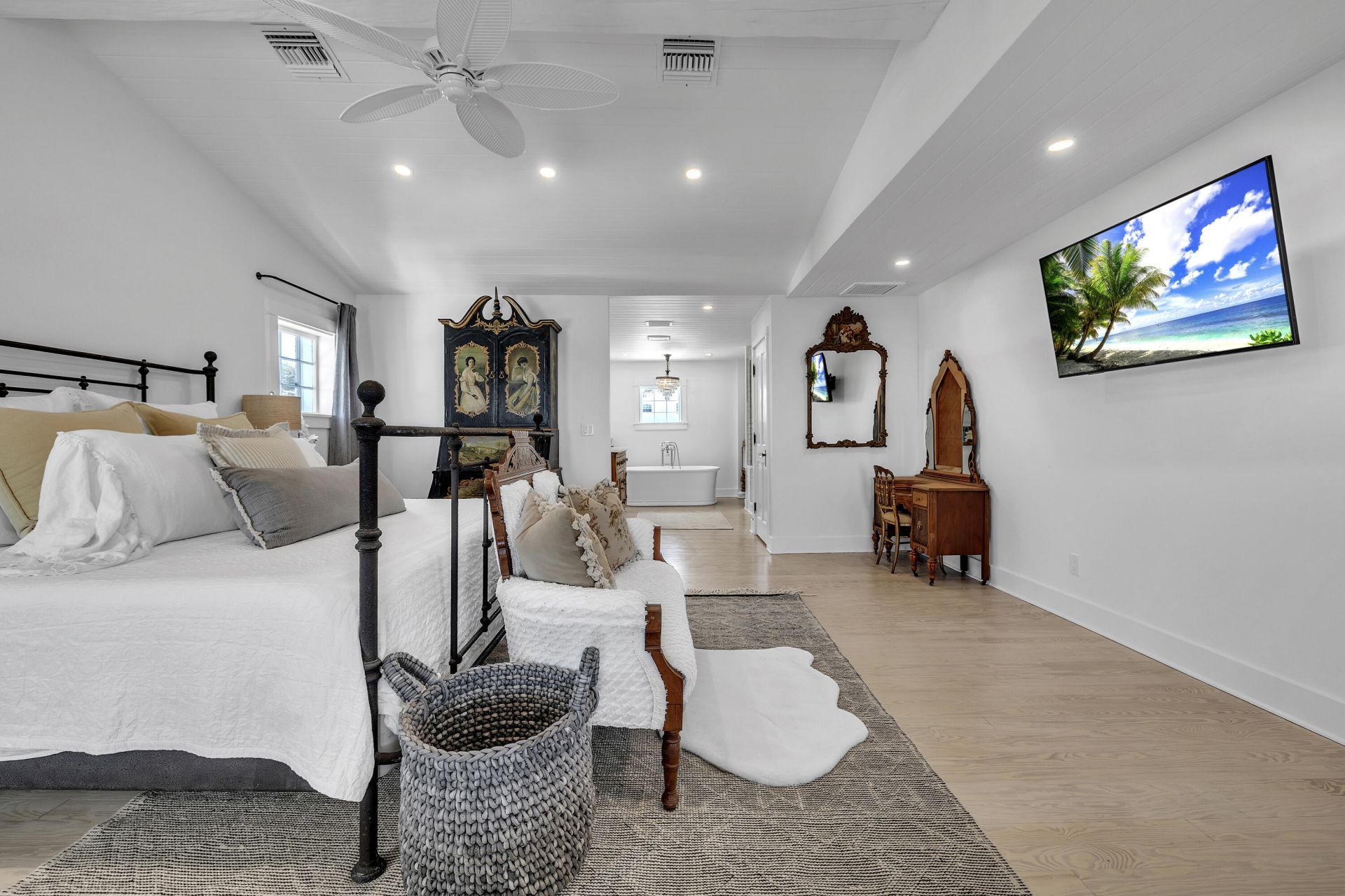 8241 Main Street, Bokeelia, FL 33922 Photo