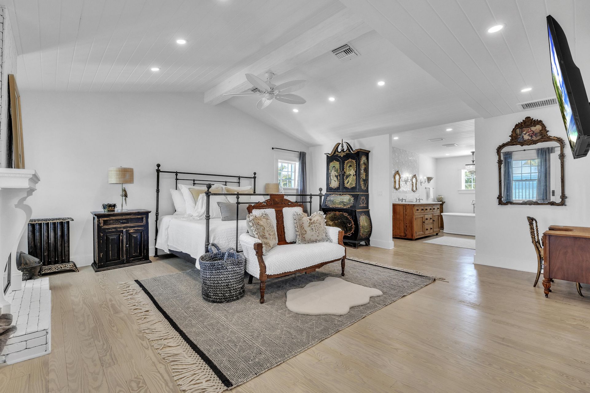 8241 Main Street, Bokeelia, FL 33922 Photo
