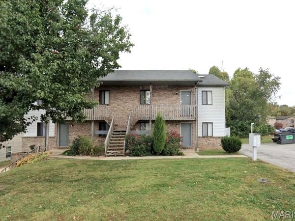 102 HILLSIDE Lane , Belleville, IL 62223