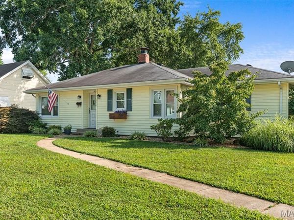 1420 E 8th , Washington, MO 63090