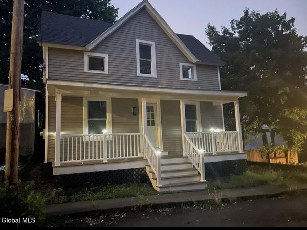 6 Clayton Street, Amsterdam, NY 12010