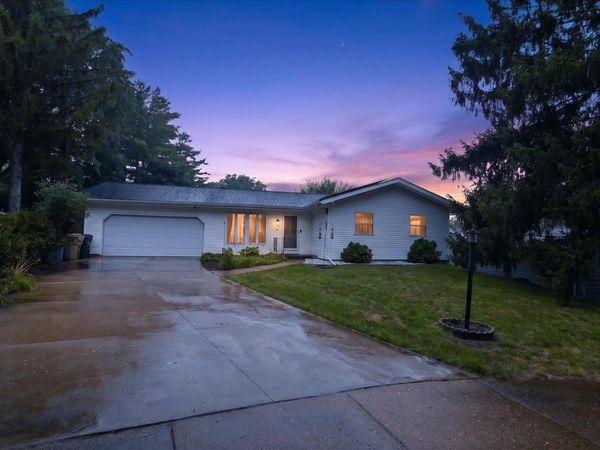 5 Yorktown Circle, Madison, WI 53711