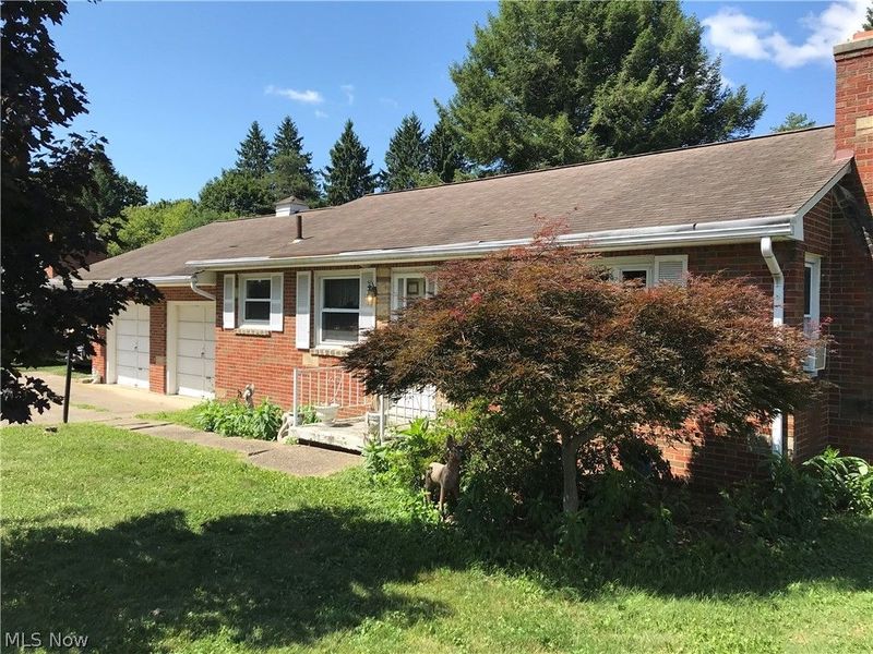 2810 Canton Road, Uniontown, OH 44685 Photo 2