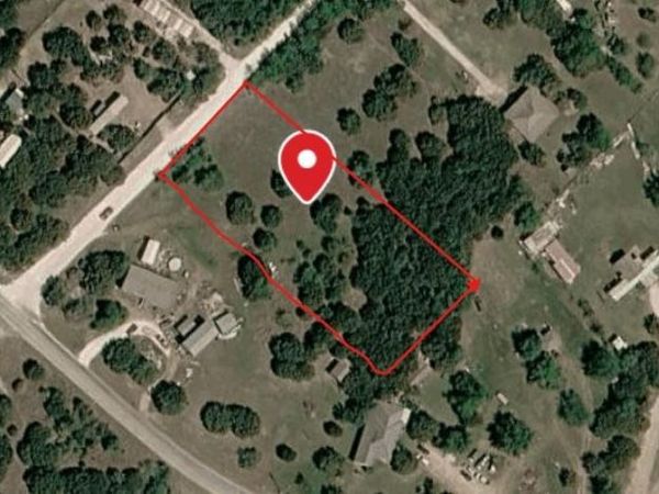 815 Overlook Drive , Cleburne, TX 76033