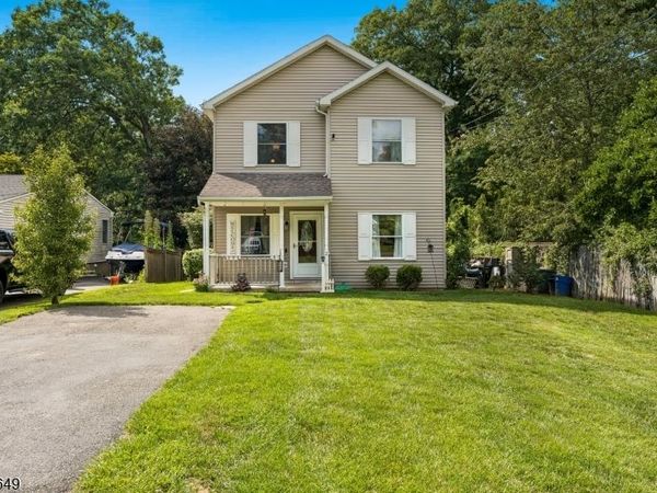 2 Elizabeth Pl, Denville, NJ 07834