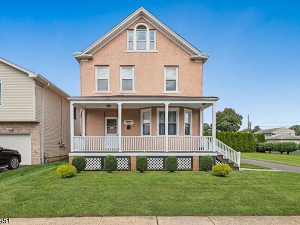 1120 Madison Hill Rd, Clark, NJ 07066