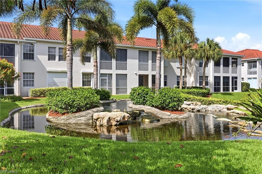 300 L Ambiance Cir, Unit 102, Naples, FL 34108 Photo