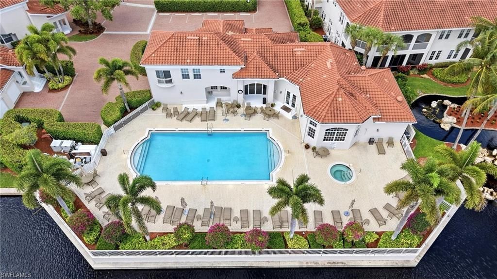 300 L Ambiance Cir, Unit 102, Naples, FL 34108 Photo