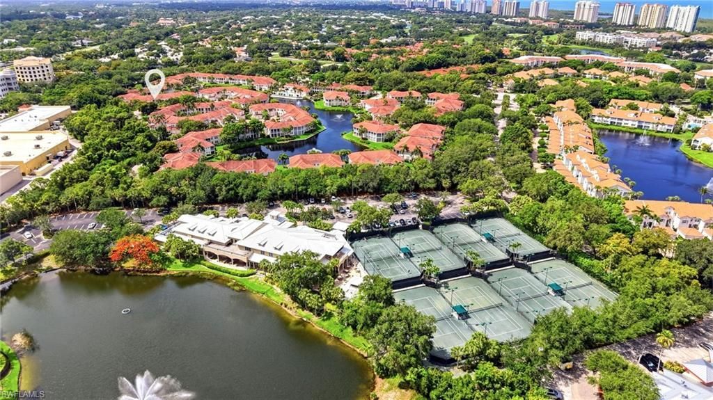 300 L Ambiance Cir, Unit 102, Naples, FL 34108 Photo