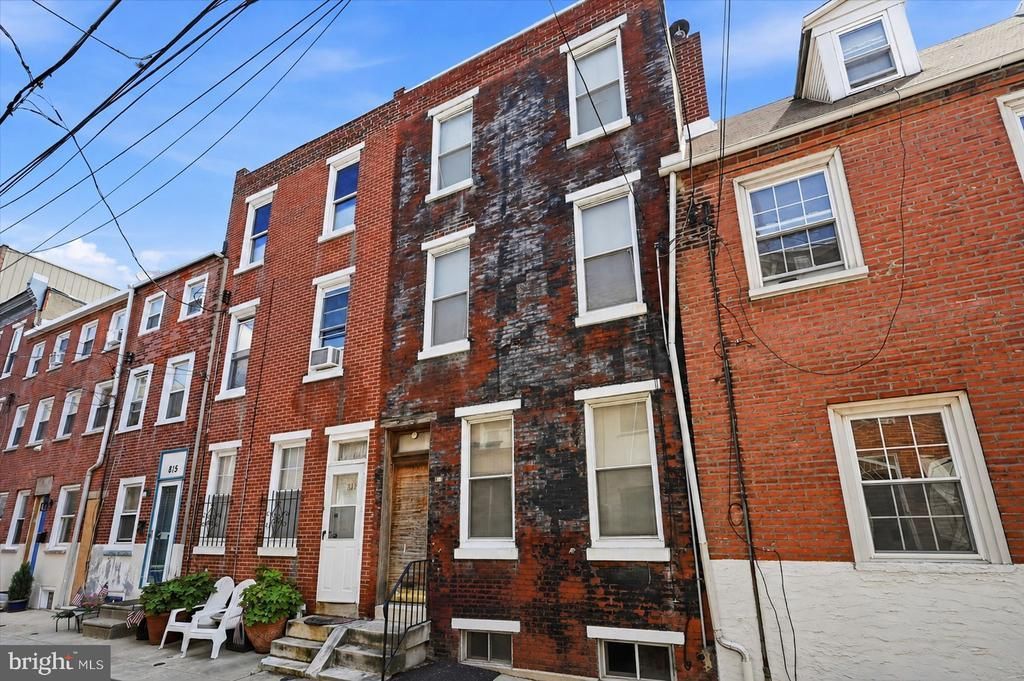 819 S Percy Street, Philadelphia, PA 19147 Main Photo