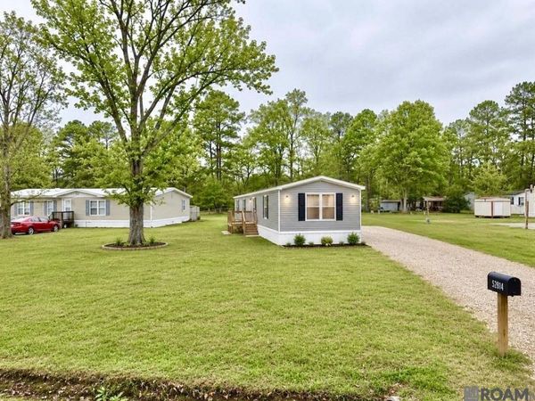 15323 E Beaver Dr, Pride, LA 70770