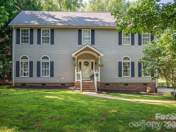 1575 Lewis Farm Road , Kings Mountain, NC 28086