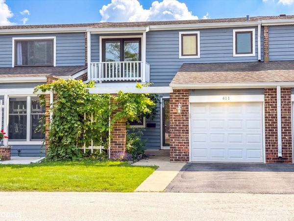 411 Hickory Drive , Unit 411, Wheeling, IL 60090