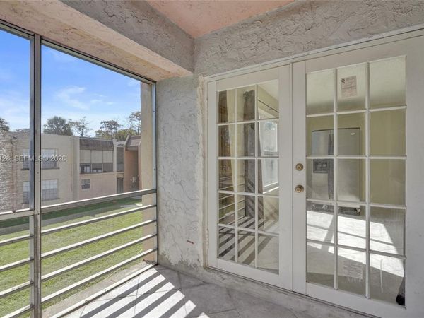 4220 NW 21st St, Unit 206, Lauderhill, FL 33313
