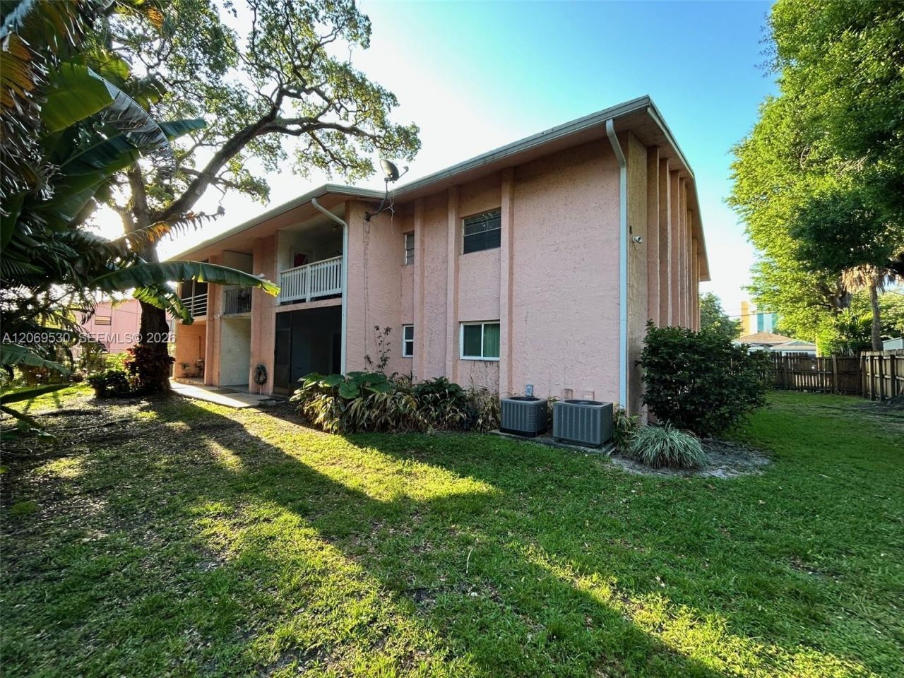 815 SW 30th St, Unit J, Fort Lauderdale, FL 33315 Photo