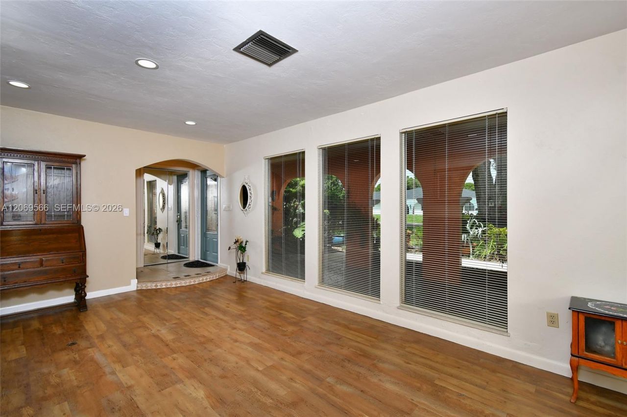 318 Fifth Ave, Lehigh Acres, FL 33936 Photo