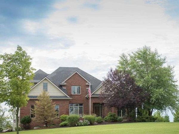10433 N 300 E, Roanoke, IN 46783