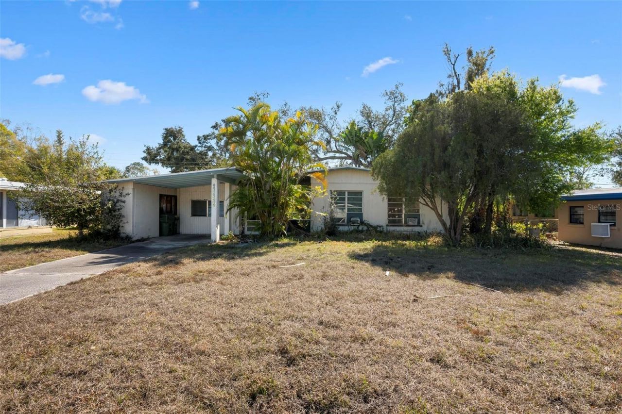 2956 Greenbriar Street, Sarasota, FL 34237 Photo