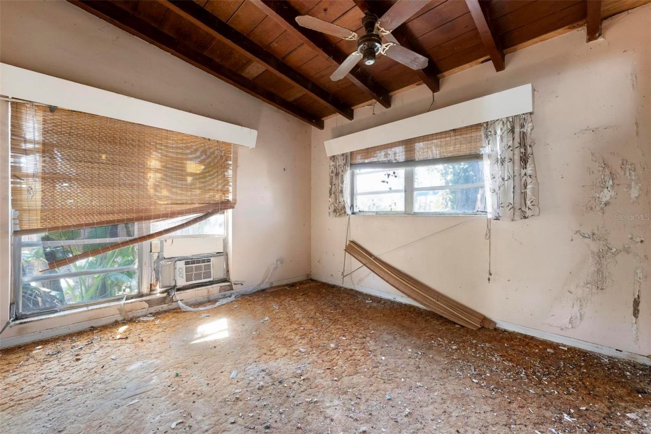 2956 Greenbriar Street, Sarasota, FL 34237 Photo