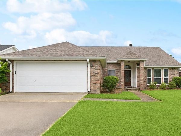 310 OAKLEY Lane, Destrehan, LA 70047