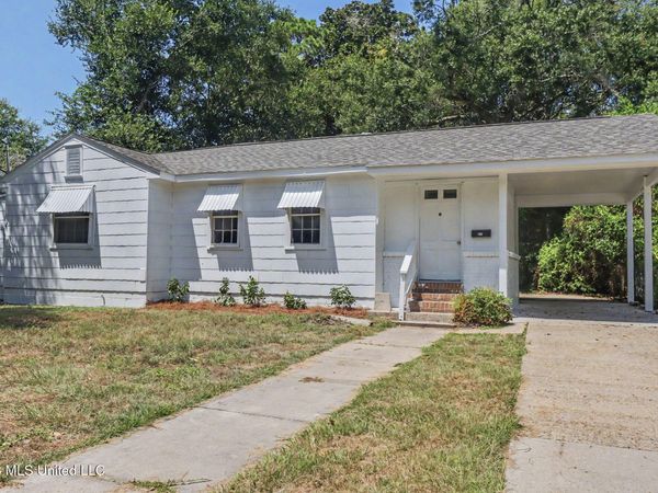 341 East Drive, Biloxi, MS 39531