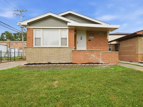 8642 S Indiana Avenue , Chicago, IL 60619