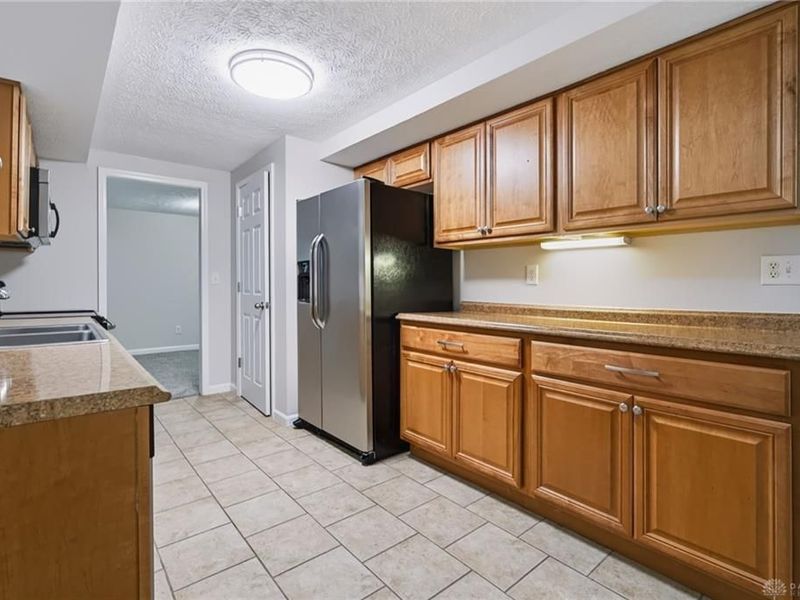 5916 Longford Road, Huber Heights, OH 45424 Photo 13