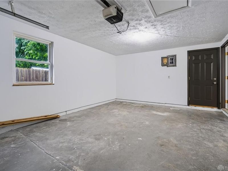 5916 Longford Road, Huber Heights, OH 45424 Photo 33