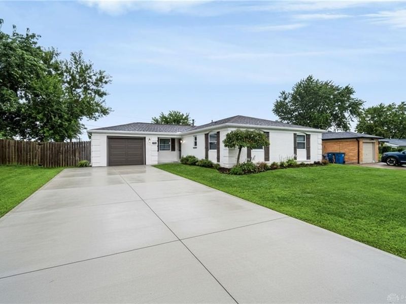 5916 Longford Road, Huber Heights, OH 45424 Photo 4