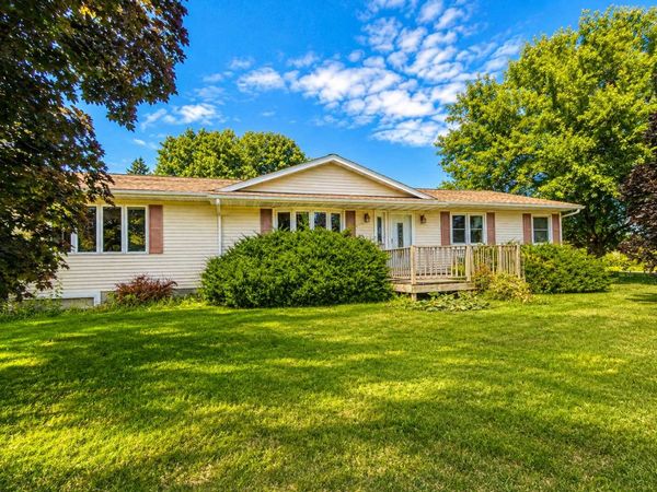55 Elm Street, Easton, MN 56025