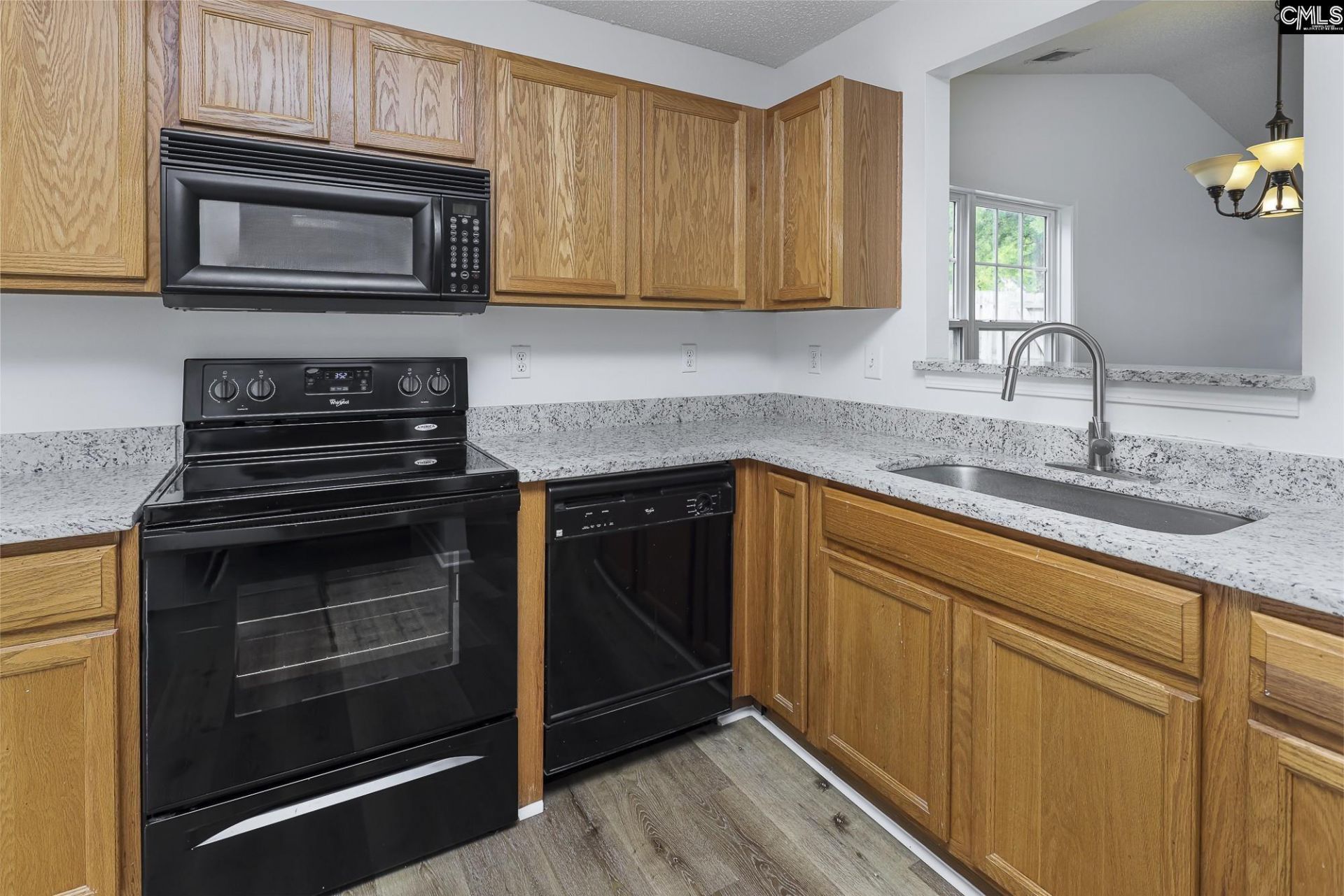 165 Ashewood Commons Drive Photo 8