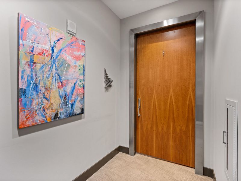 1 Roebling Way, Unit 301, Covington, KY 41011 Photo 2