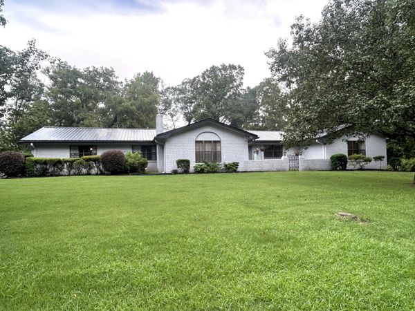 151 Deer Park Road, Tupelo, MS 38804