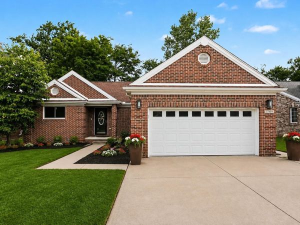 37454 Eagle Drive, Livonia, MI 48150