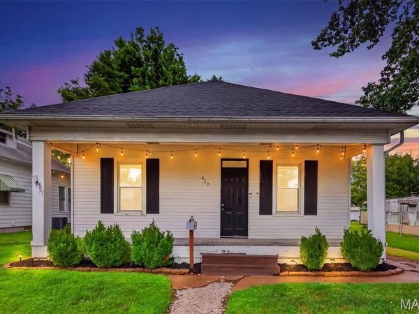 512 S Main Street, Dupo, IL 62239