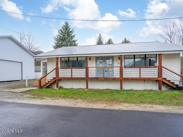 807 E Garden AVE , Osburn, ID 83849