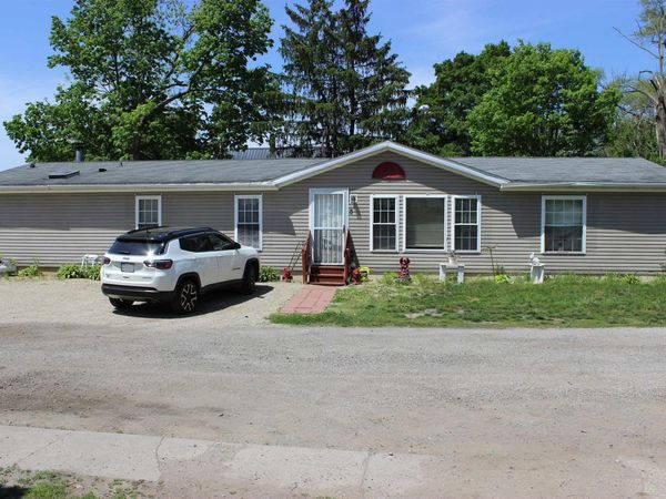 1022 W Garfield Avenue, Elkhart, IN 46516