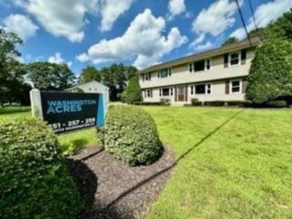 257 N Washington, Unit 8, Belchertown, MA 01007