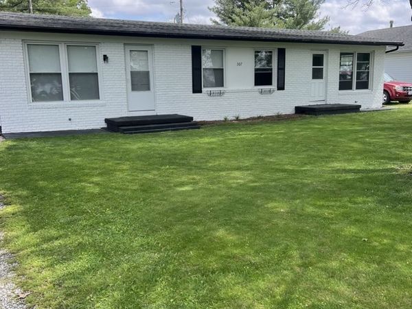307 S Logan Street , Broadlands, IL 61816